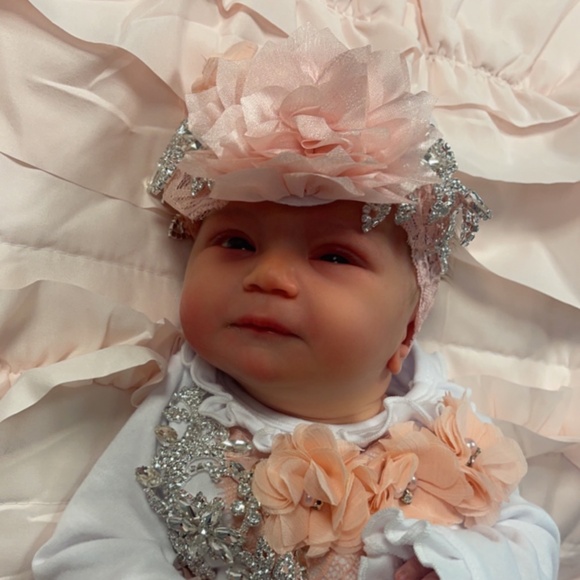 Baby gown - Picture 3 of 3